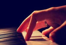 转会期体能课后，布鲁克林篮网官宣签约备战亚冠，目标明确，纪律约束更严格